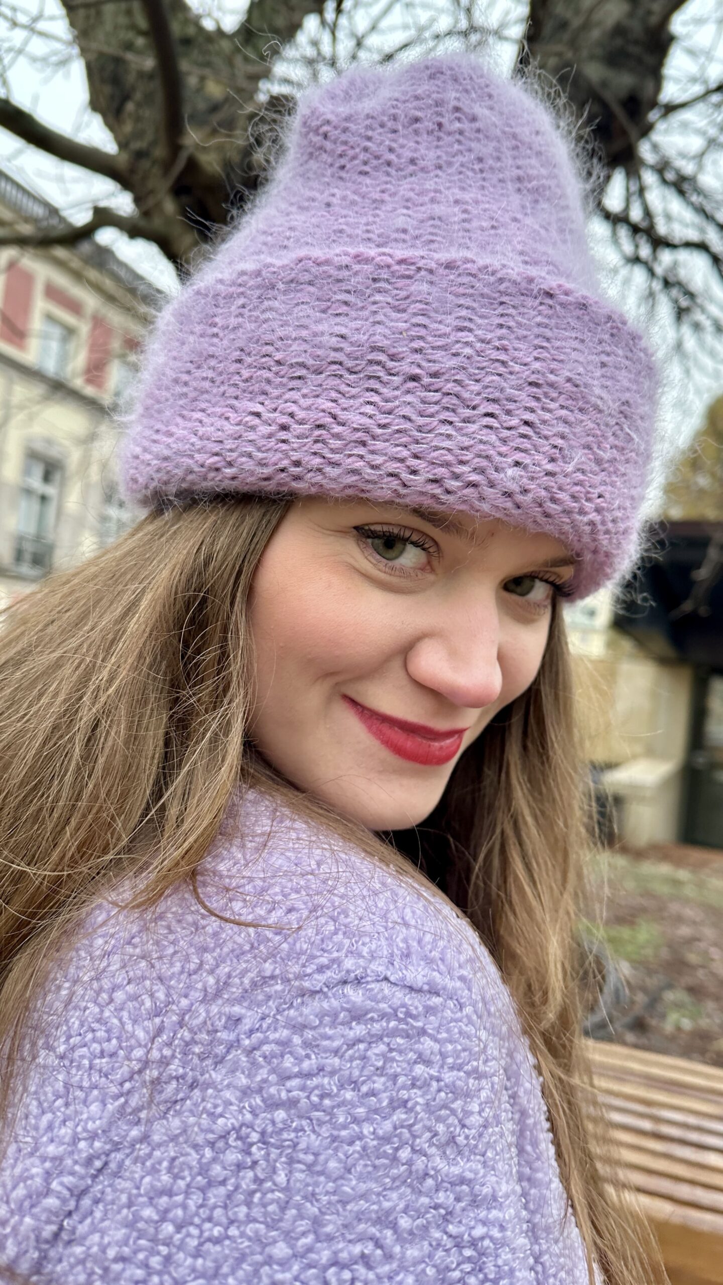 Moherowa fioletowo różowa czapka